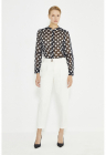 Pantaloni crop cu croiala conica - Alb optic