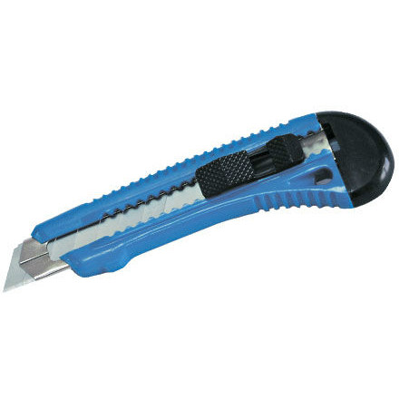 Oferte la CUTTER PLASTIC 18MM CU SINA METALICA SI BLOCA