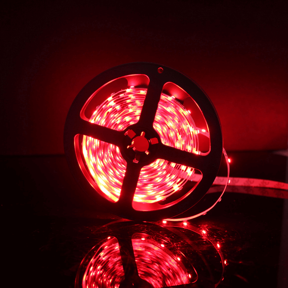 Oferte la  Banda LED Flink, flexibila, 12V, 12 W/ml, 3-4 lm, rosu, 5 m