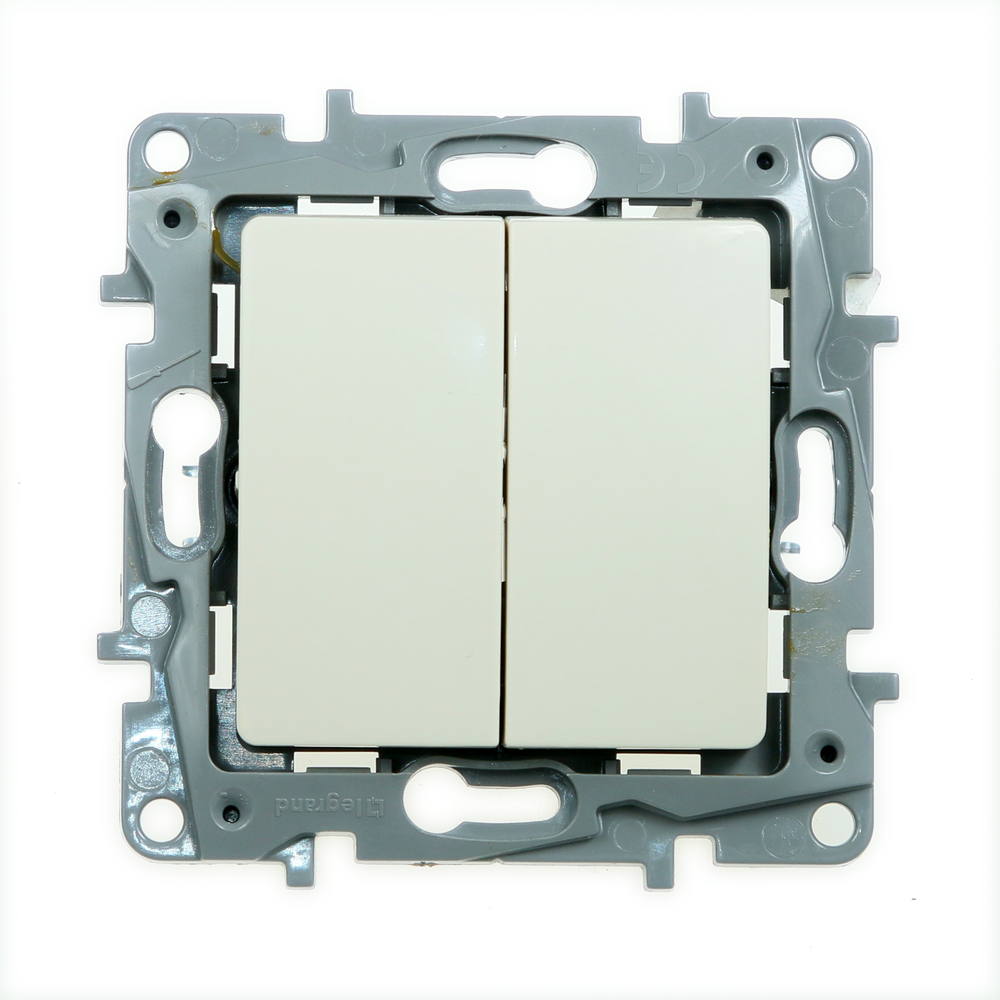 Oferte la Intrerupator dublu Niloe Legrand 764606, ivoar