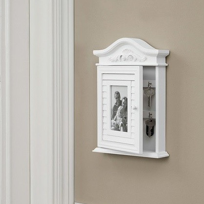 Oferte la DAC1 - Dulapior chei hol - Lemn cu ornamente - Shabby Chic