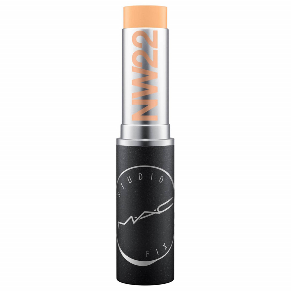 Oferte la Fond de ten Mac Studio Fix Soft Matte Foundation Stick (Concentratie: Fond de ten, Gramaj: 9 g, Nuanta fond de ten: Nw22)