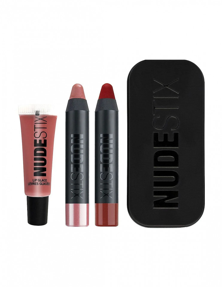 Oferte la Set Creion si balsam de buze Nudestix Nude + Red Hot Lip 3 Piece Kit (Culoare produse: Royal, Posh, Nude 4, Gramaj: 2 ml + 2,5 ml + 2,5 ml)