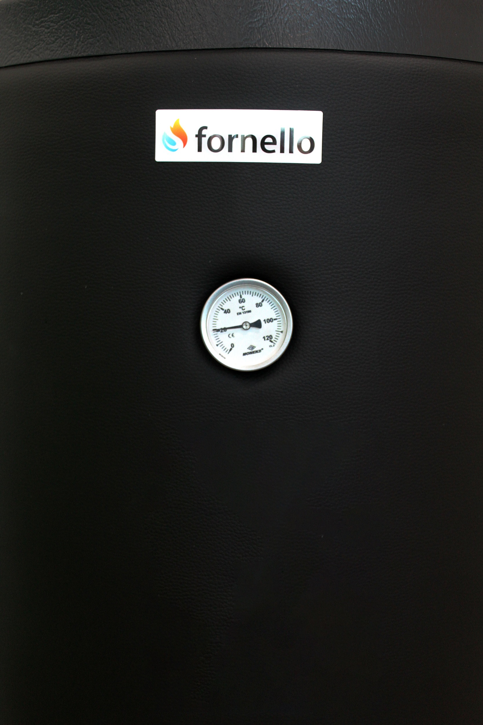 Oferte la Boiler cu 2 serpentine FORNELLO SOL 200 LT 2S pentru centrala termica si solar montaj pe sol izolatie termica manta de protectie  flansa de vizitare