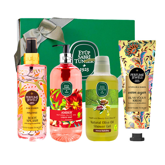 Oferte la Set Cadou Eyup Sabri Tuncer, Cremă De Mâini Și De Corp Warm Sugar 50 ml + Săpun Lichid Ulei De Măsline Amber 500 ml + Gel De Duș Ulei De Măsline 600 ml + Spray de Corp Jewels Empress 250 ml