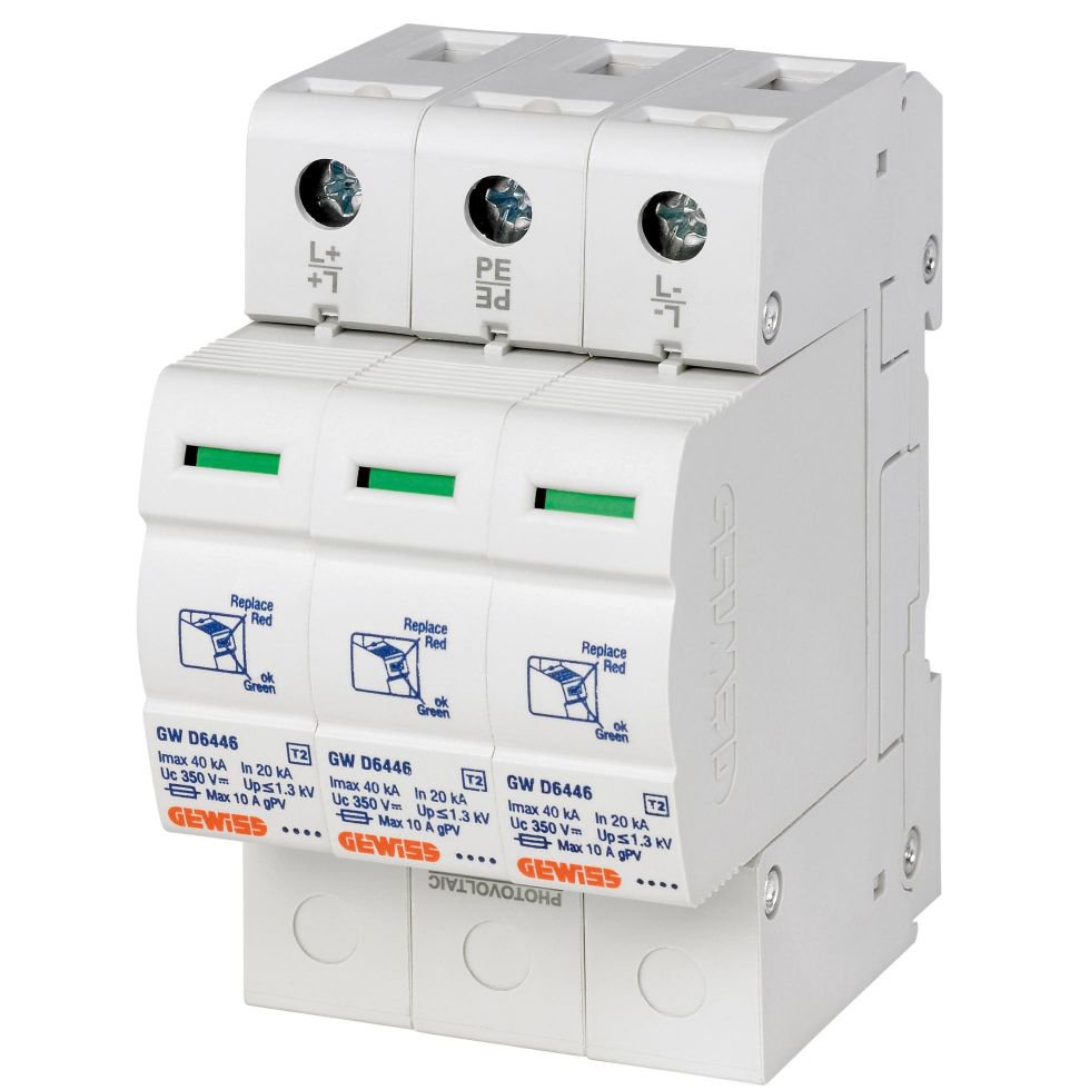 Oferte la Descarcator pentru sistemele fotovoltaice LST - SPD 3P 40KA 600V DC T2 Gewiss GWD6426