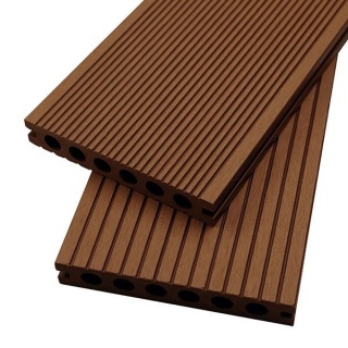 Oferte la Decking compozit WPC culoare coniac  cu gauri rotunde  2850x140x21.5 mm  EXTDEC-COG110