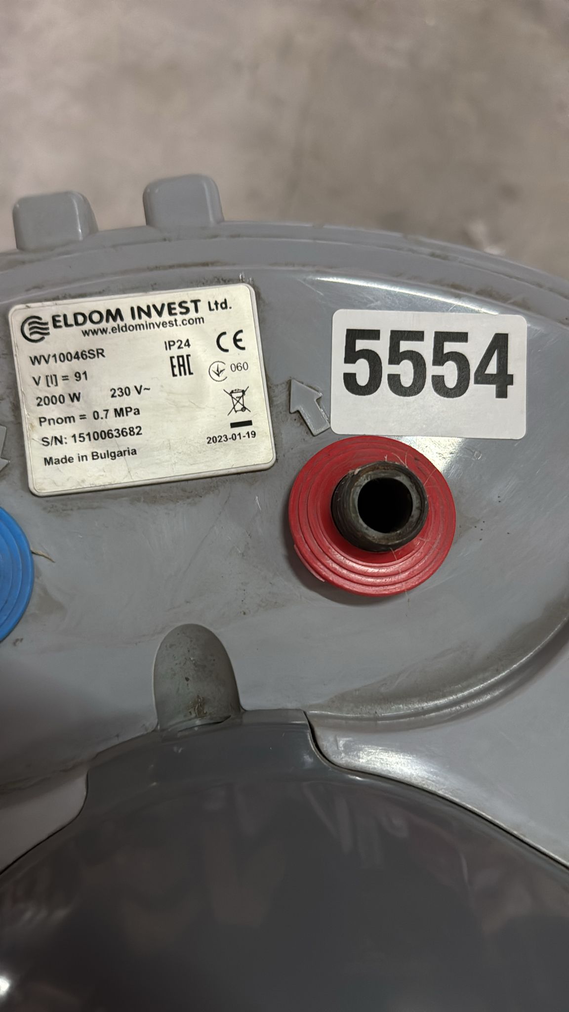 PRODUS RESIGILAT NOU MICI LOVITURI IN PERFECTA STARE DE FUNCTIONARE!!! (5554) Boiler termoelectric cu o serpentina Eldom WV10046SR 2000 W 100 l serpentina pe partea dreapta 0.8 Mpa