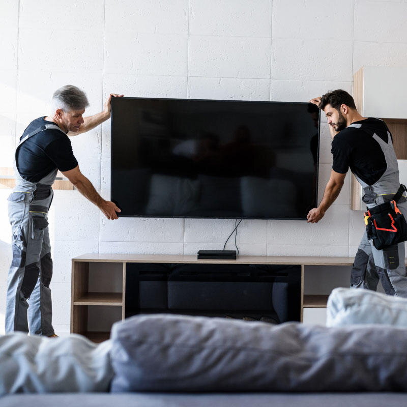 Oferte la Serviciu de montaj TV cu fixare pe suport perete / tavan si conectare internet