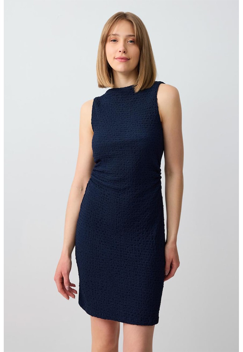Oferte la Rochie fara maneci cu model uni - Bleumarin