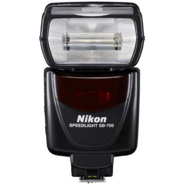 Oferte la Blit Nikon Sb-700