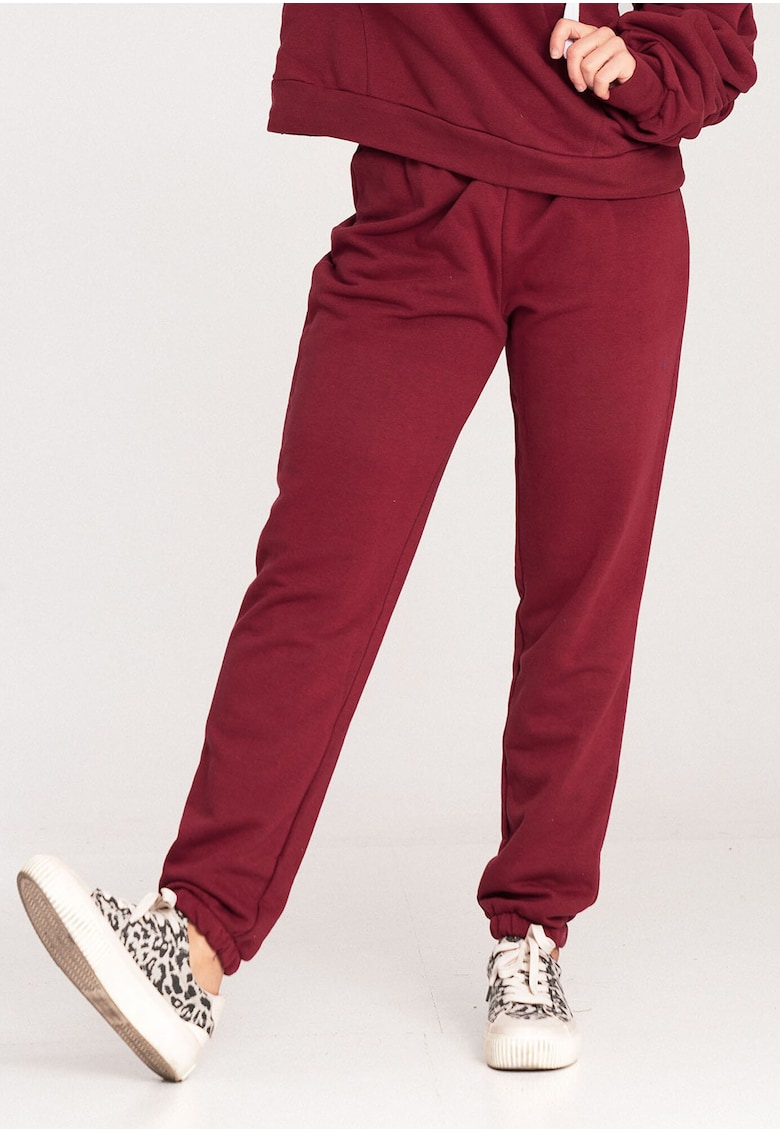 Oferte la Pantaloni dama  model M1056 - rosu - bumbac