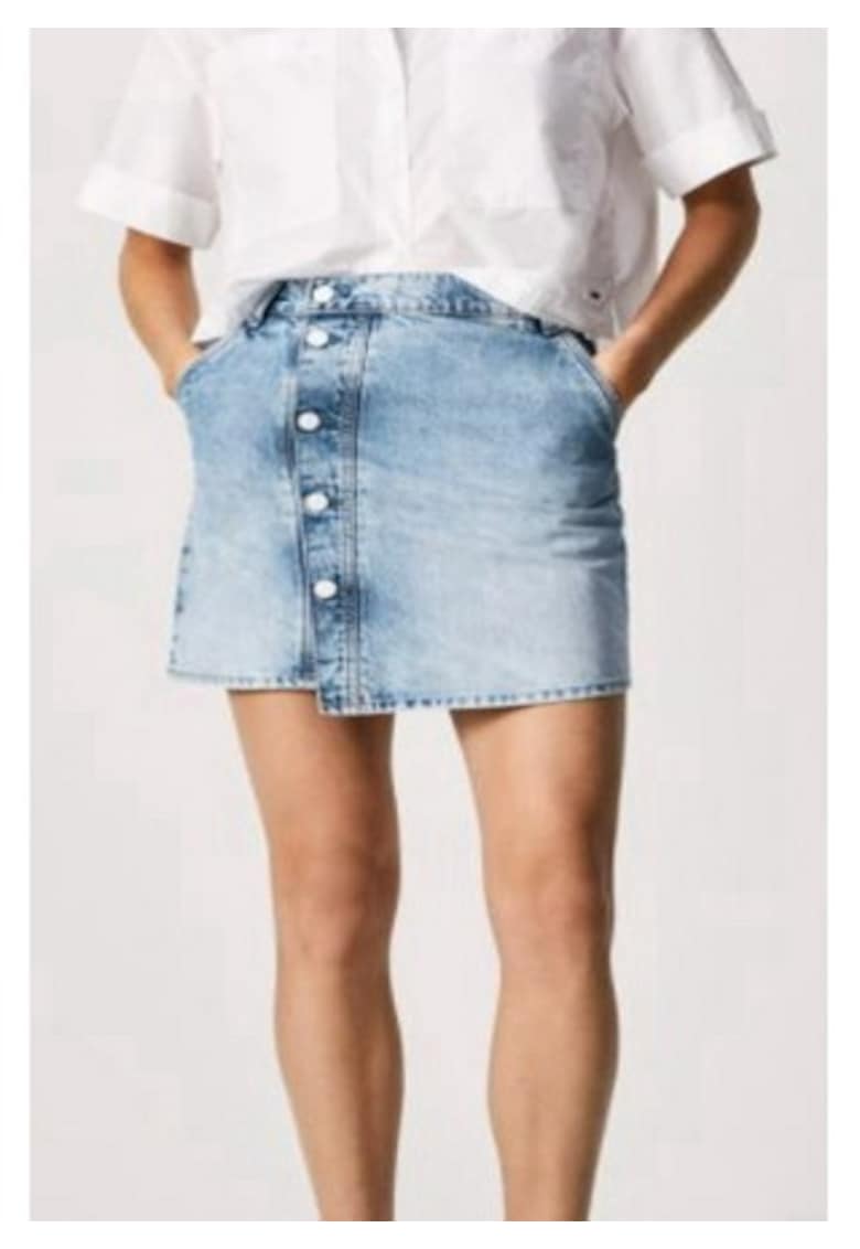 Oferte la Fusta din denim cu nasturi decorativi Hannah