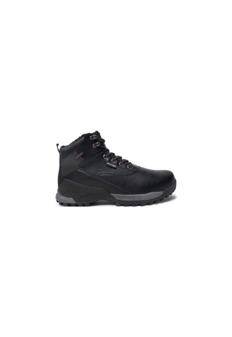 Oferte la Bocanci trekking barbati  Alpes - 304392290 - Piele ecologica - Negru - Negru