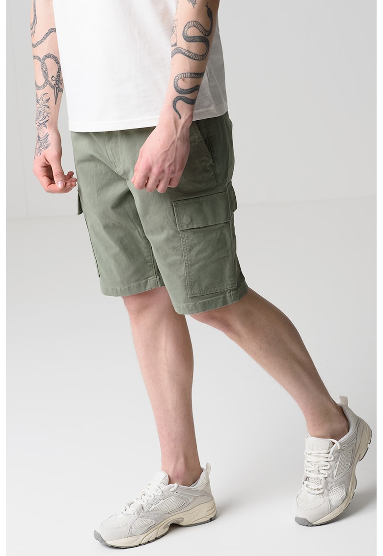 Oferte la Blugi scurti uni