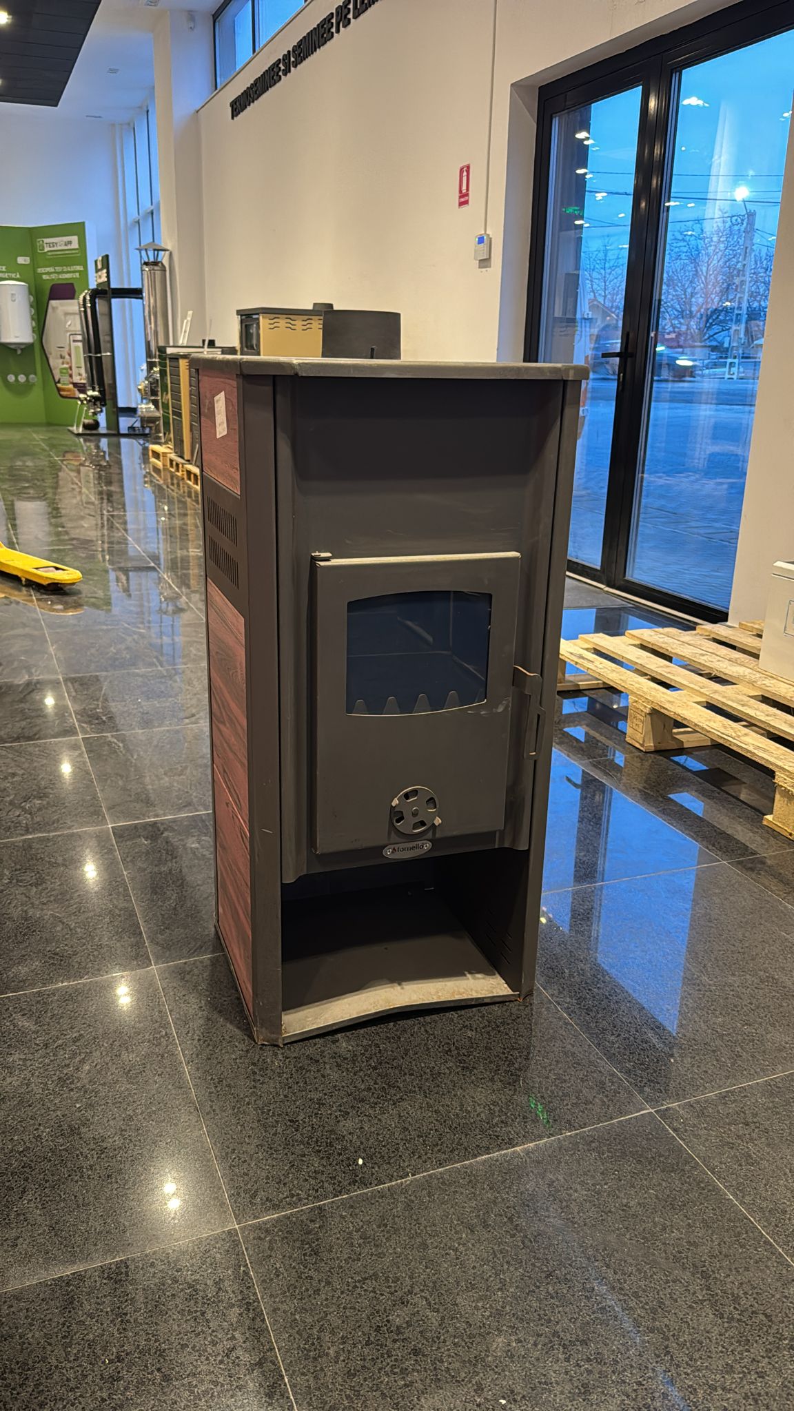 PRODUS NOU RESIGILAT IN PERFECTA STARE DE FUNCTIONARE cod 11067 !!! Termosemineu pe lemne brichete si carbune Fornello Roma E  Bordeaux 22 kW 49x45x103 cm