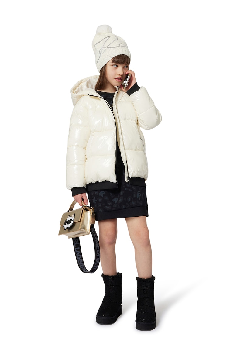 Rochie dreapta cu model - Negru