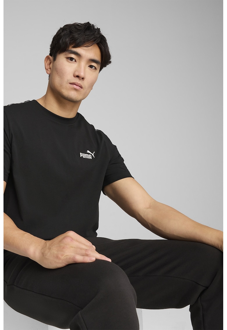 Tricou cu decolteu la baza gatului si detalii logo