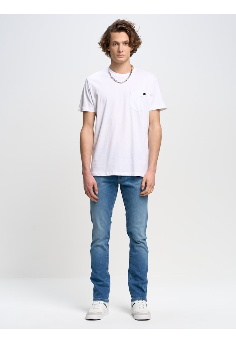 Oferte la Tricou cu buzunar pe piept