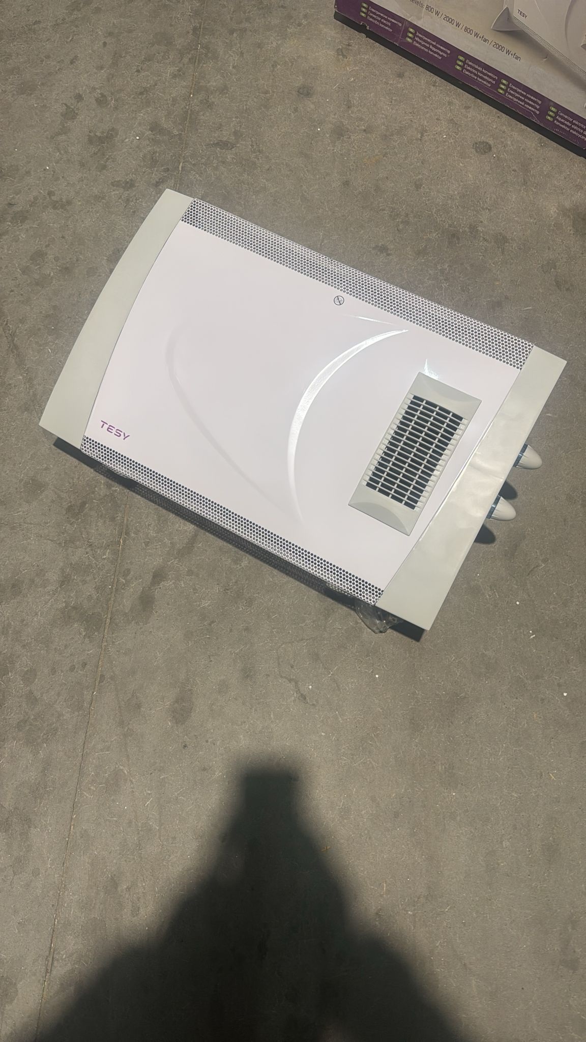 Oferte la PRODUS RESIGILAT SAU USOR LOVIT DAR IN PERFECTA STARE DE FUNCTIONARE 7060 !!!  Convector electric de pardoseala Tesy CN 202 ZF - 2000 W