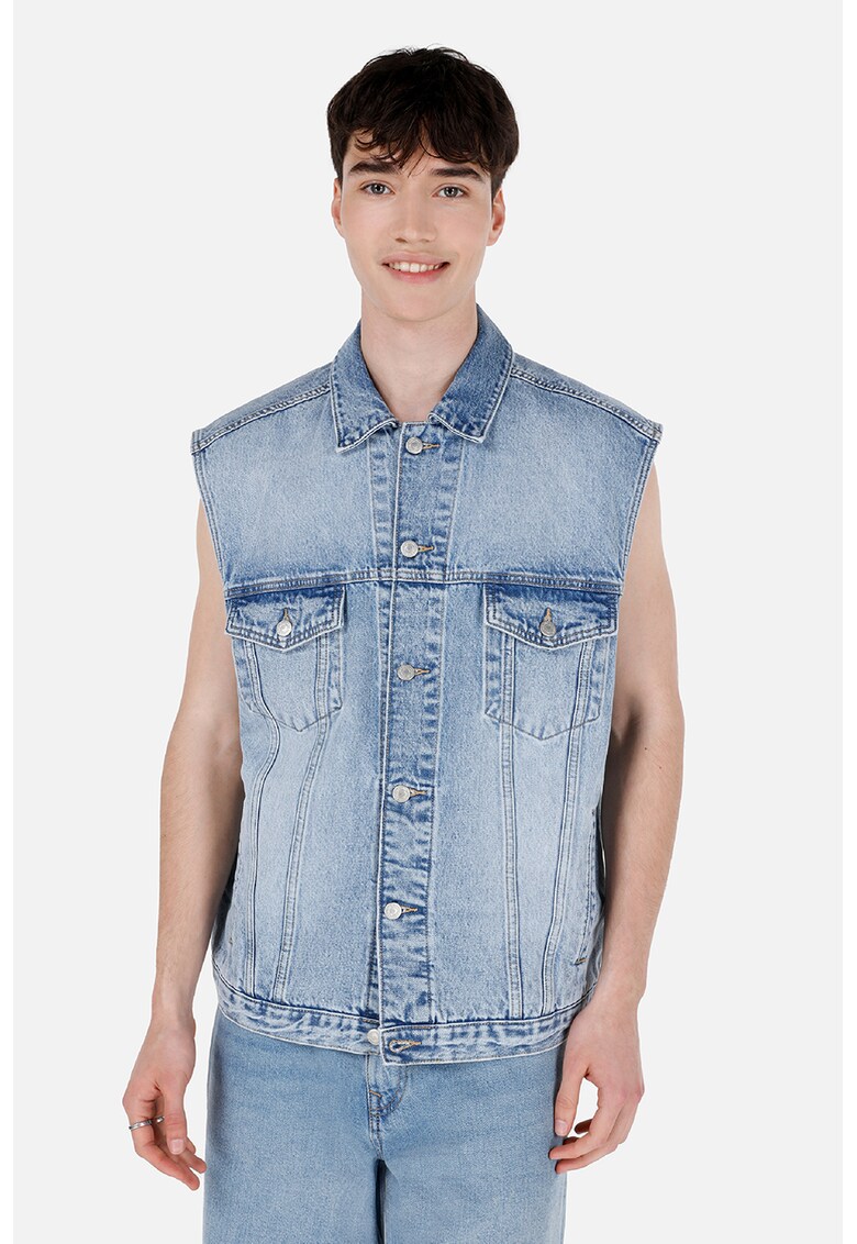 Oferte la Jacheta din denim fara maneci - Albastru deschis