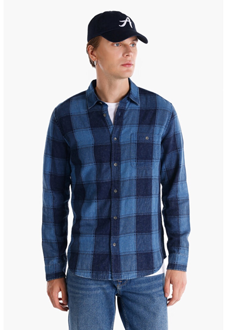 Camasa in carouri cu buzunar aplicat pe piept - BLUE