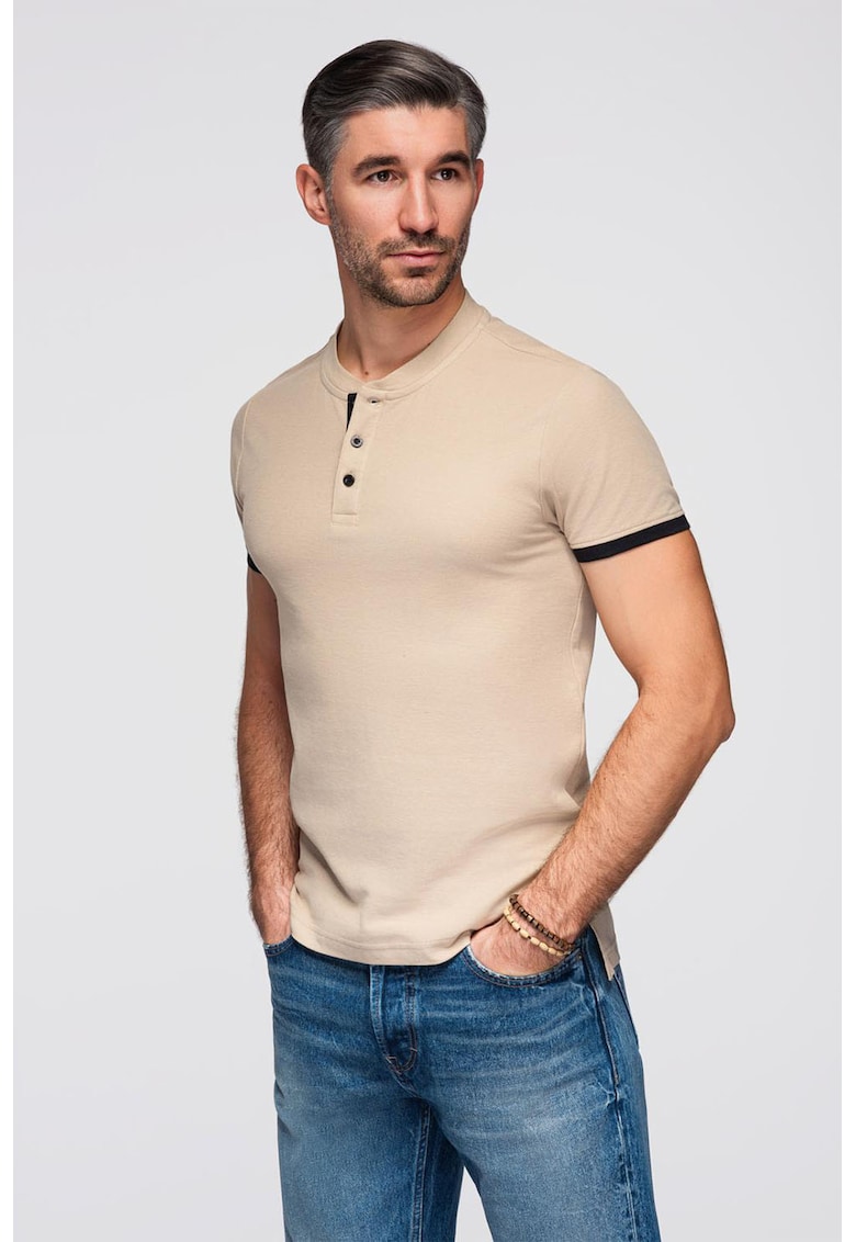 Oferte la Tricou de bumbac cu fenta cu nasturi - Bej
