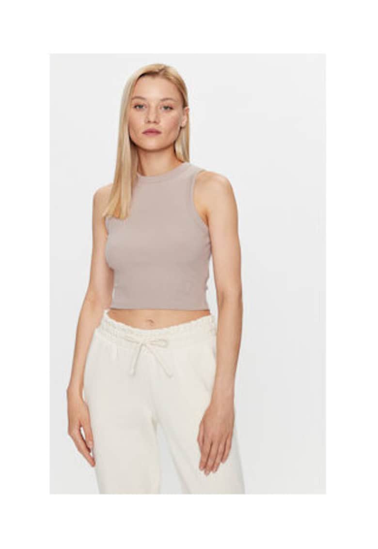 Oferte la Top crop cu decolteu la baza gatului