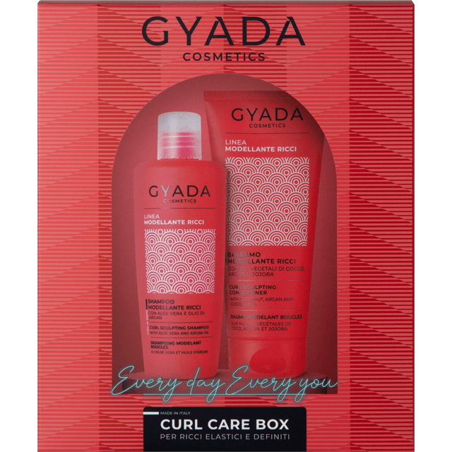 Oferte la Set Sampon si Balsam cu Ulei de Cocos si Argan pentru Modelarea Buclelor 250ml + 200ml