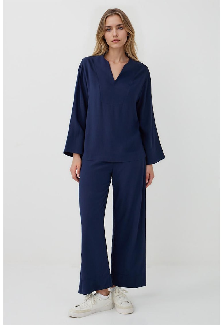 Oferte la Pantaloni crop cu croiala ampla - Bleumarin
