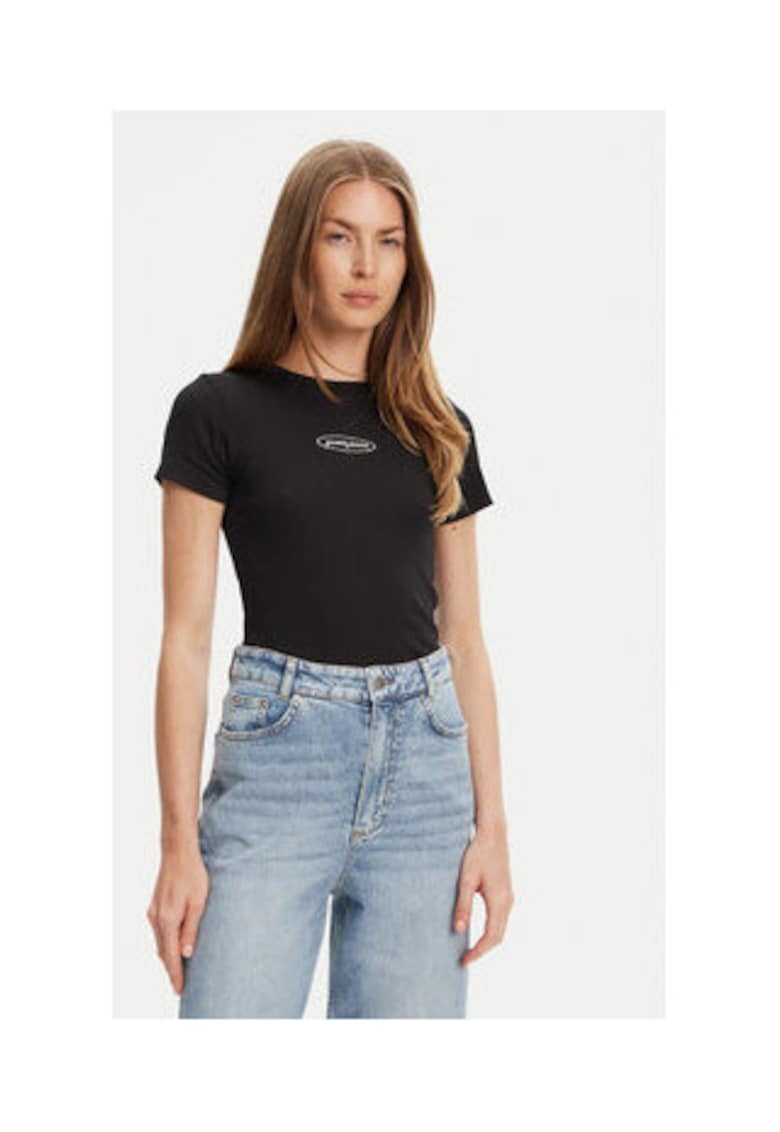Oferte la Tricou cu decolteu la baza gatului - Negru