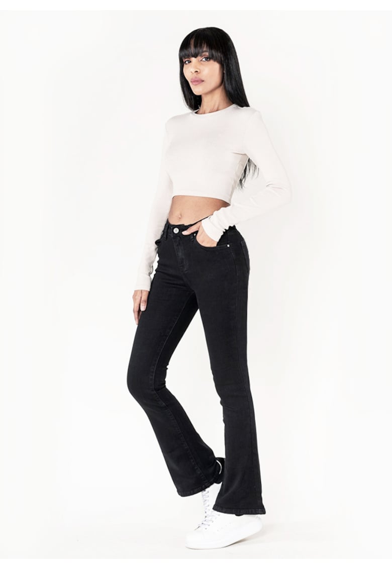 Oferte la Blugi Dama Negri Evazati  P079 M8 17994 - Negru