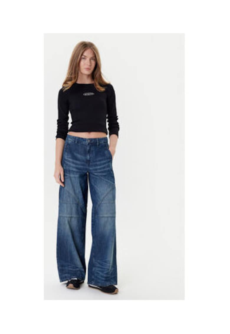 Oferte la Bluza cu decolteu la baza gatului - Negru