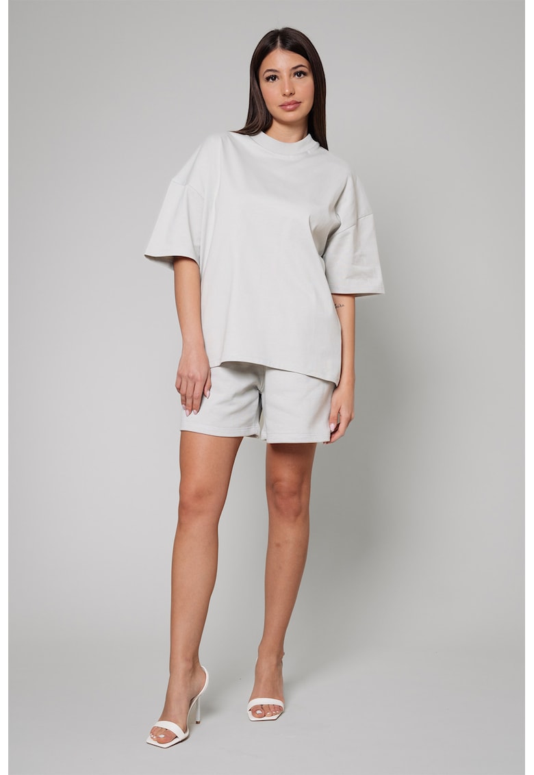 Oferte la Set de tricou supradimensionat si pantaloni scurti - 2 piese - Gri deschis