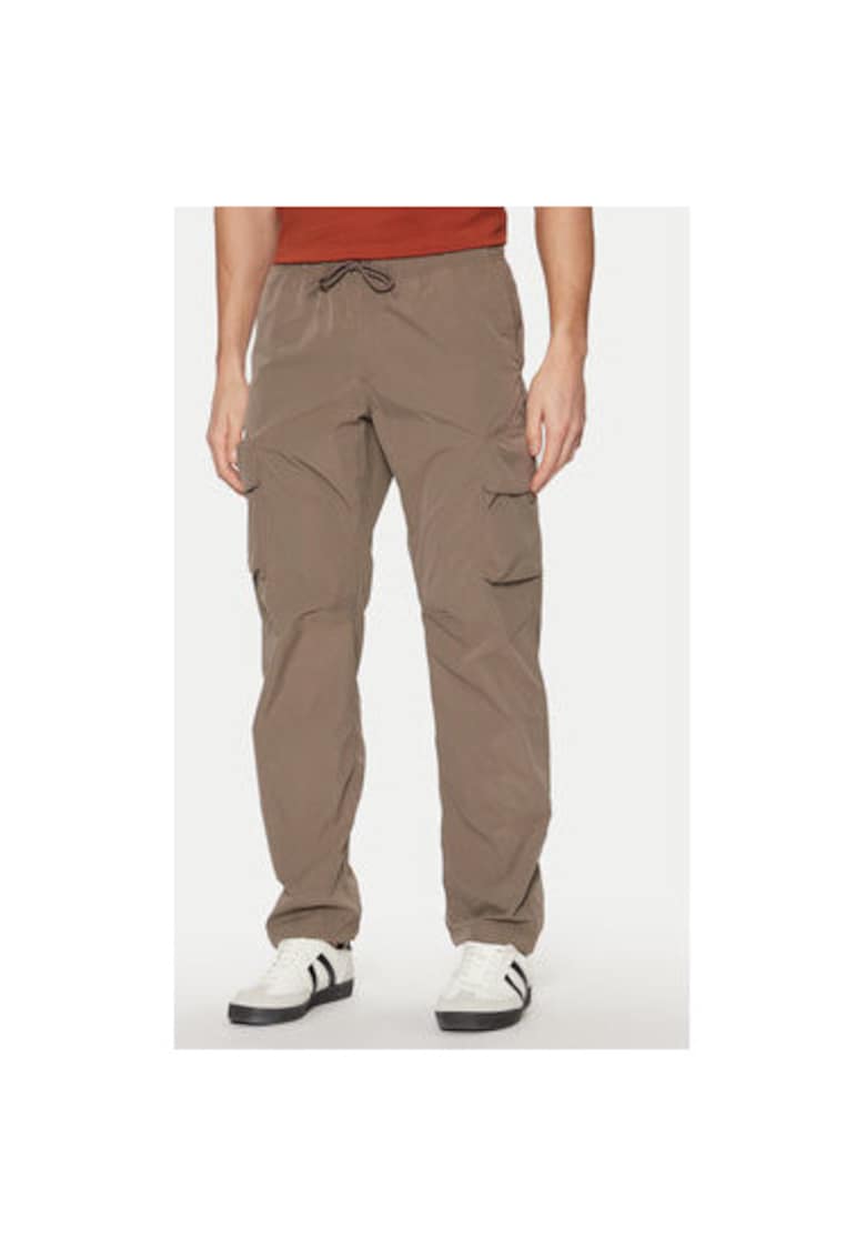 Oferte la Pantaloni barbati -  304801204 - Poliester - Maro - Maro