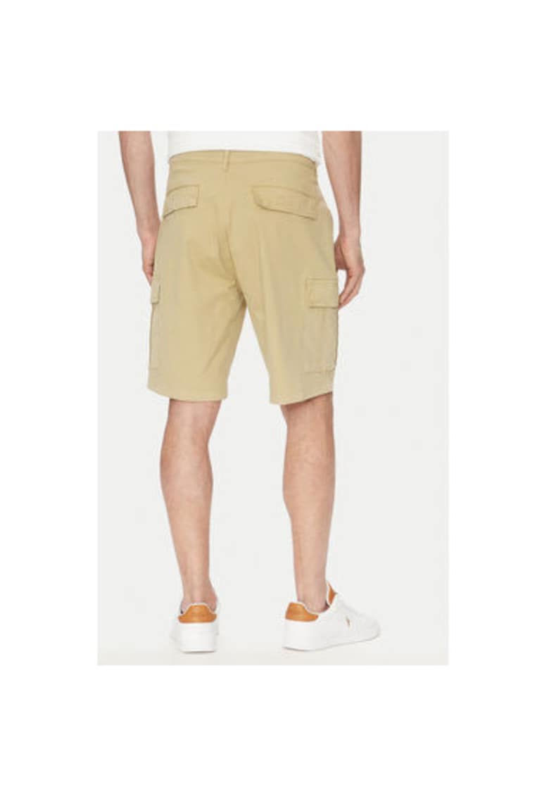 Oferte la Pantaloni scurti barbati - Bej