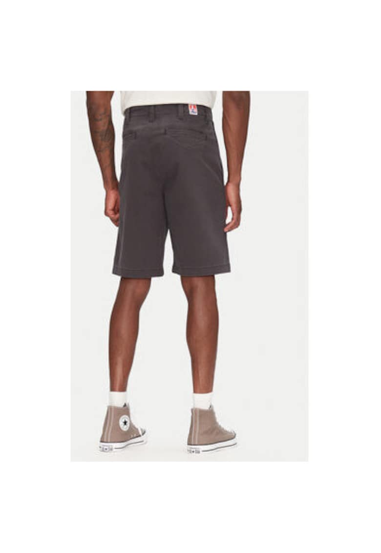 Oferte la Pantaloni scurți bărbați - Gri