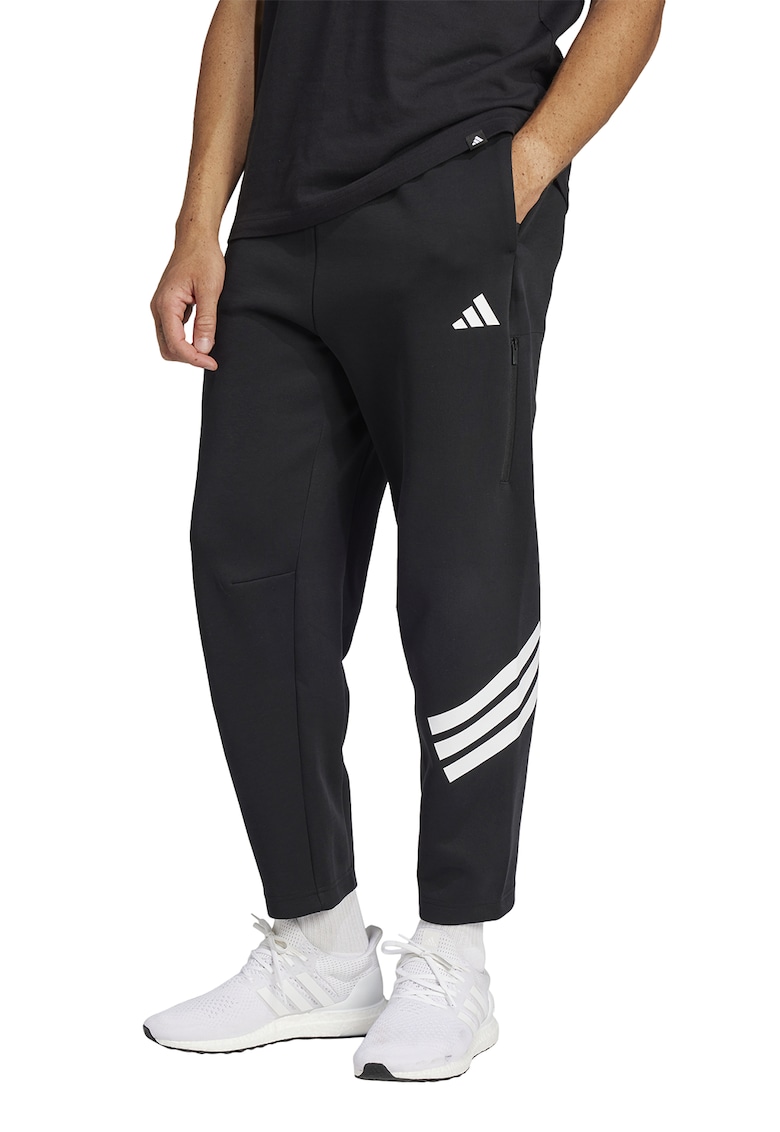 Oferte la Pantaloni de trening cu croiala conica si logo - Alb/Negru