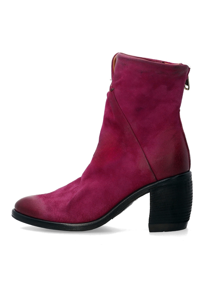 Oferte la Botine din piele intoarsa cu toc masiv