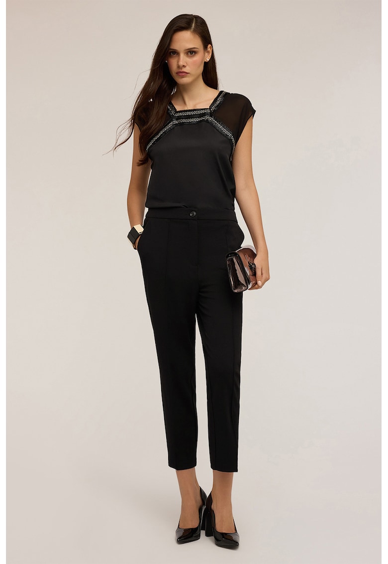Oferte la Pantaloni crop cu croiala conica si detalii cu pensa - Negru