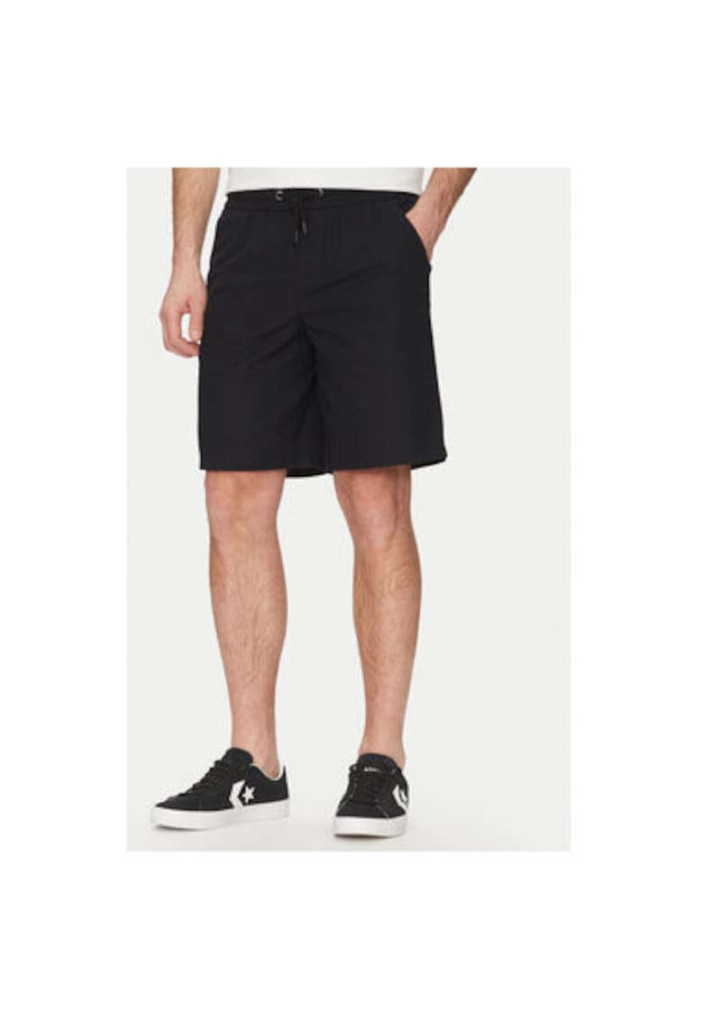 Oferte la Pantaloni scurti barbati  207184097 - Negru