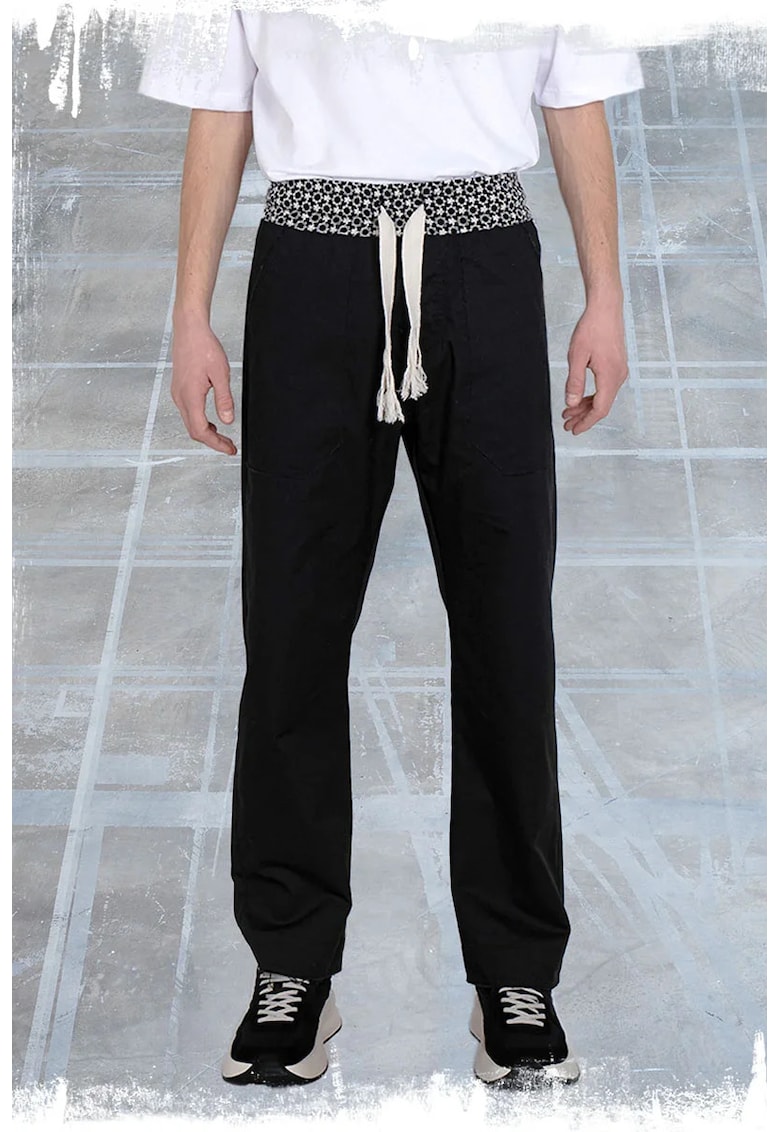 Oferte la  -Pantaloni tip cargo cu șnur supradimensionat - Negru
