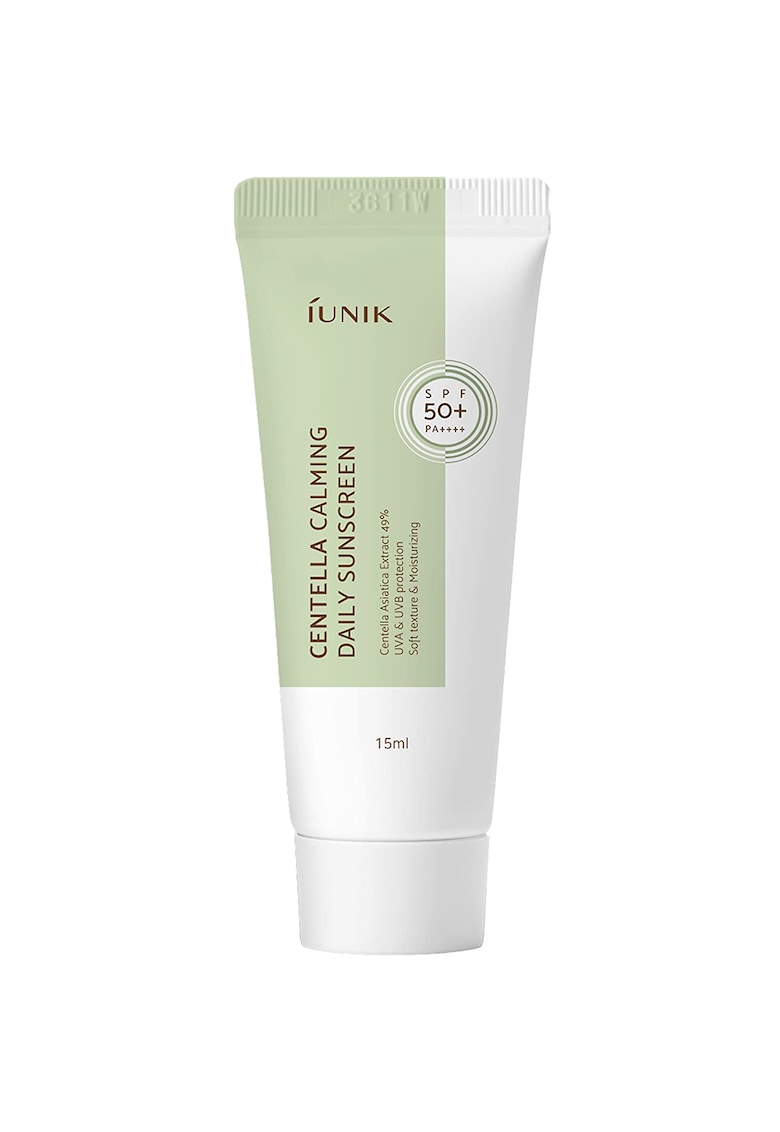 Oferte la Centella Calming Daily Sunscreen Crema de fata cu factor de protectie SPF 50 Mini 15 ml