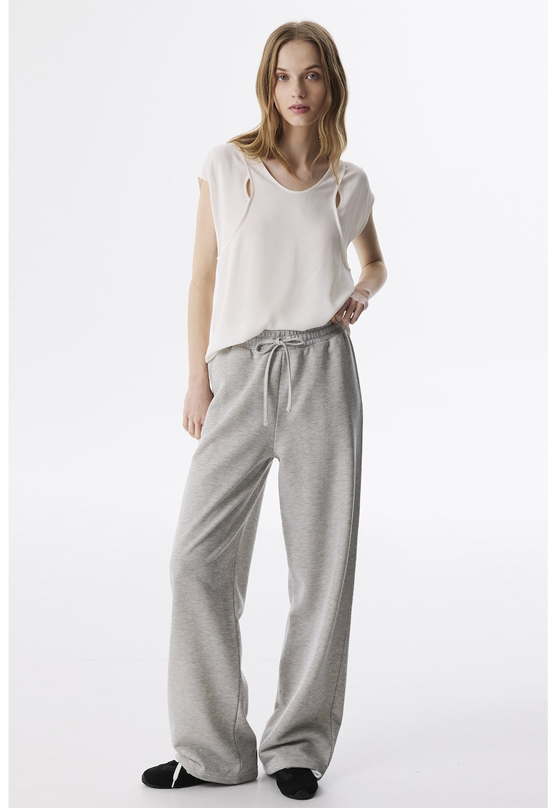 Oferte la Pantaloni relaxed fit de trening cu snur - Gri deschis