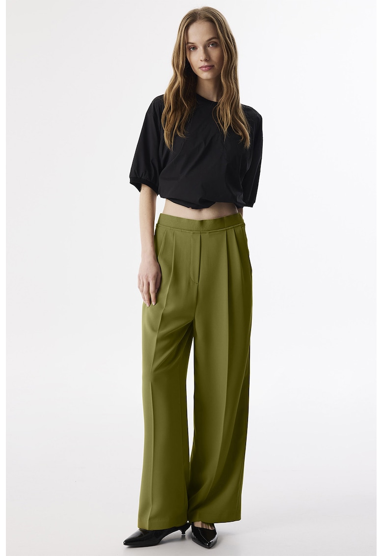 Oferte la Pantaloni cu pliuri si croiala ampla - Verde masliniu