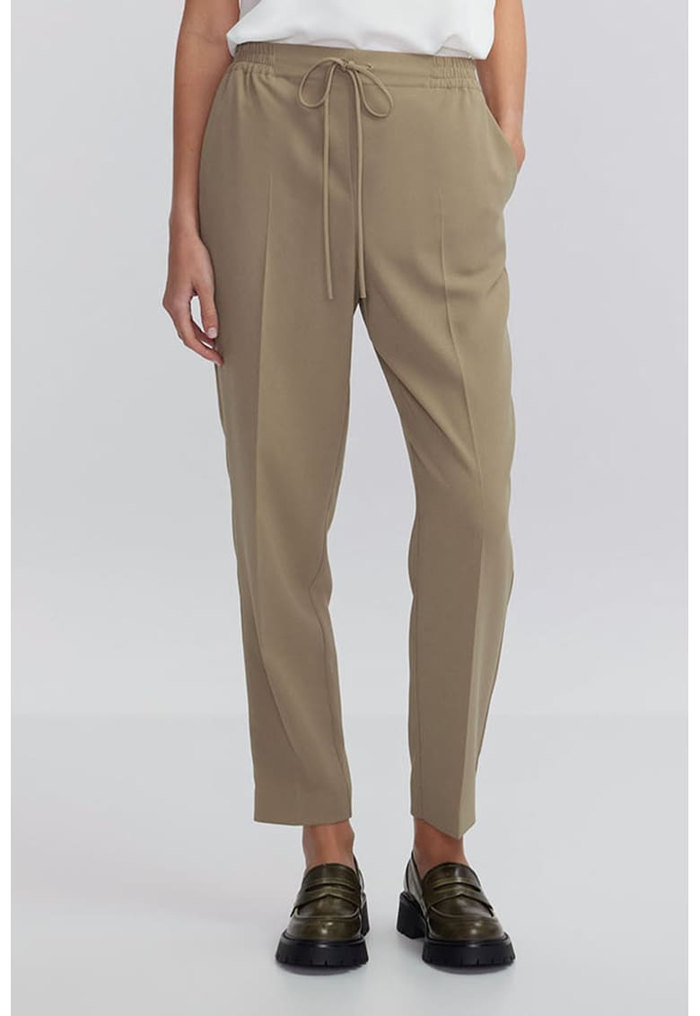 Oferte la Pantaloni uni cu snur in talie - Maro deschis