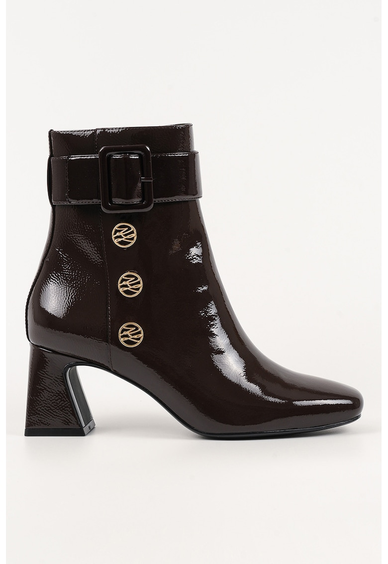 Oferte la Botine cu toc masiv si logo - Maro cognac