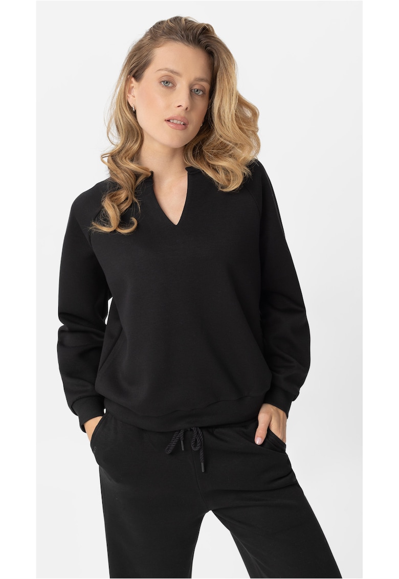 Oferte la Bluza de trening cu decolteu in V  B-Kaya - dama - Comfort Fit - lejer - negru - Negru