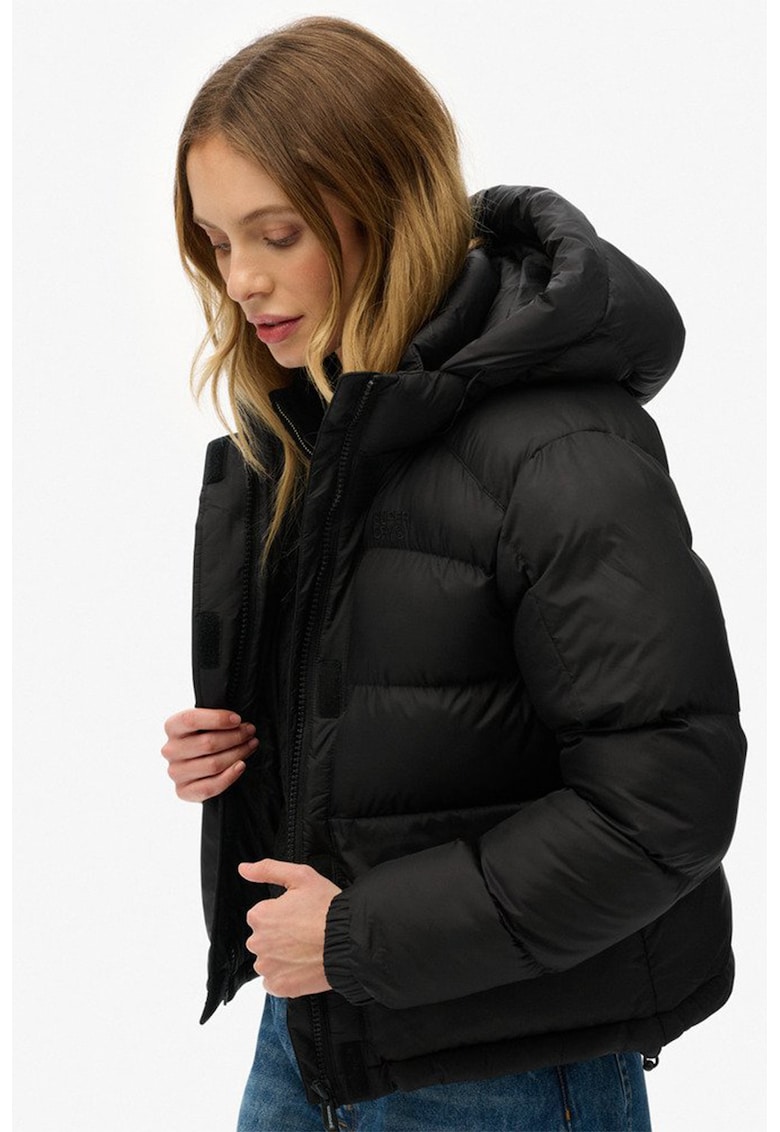 Oferte la Geaca lejera cu gluga - Negru
