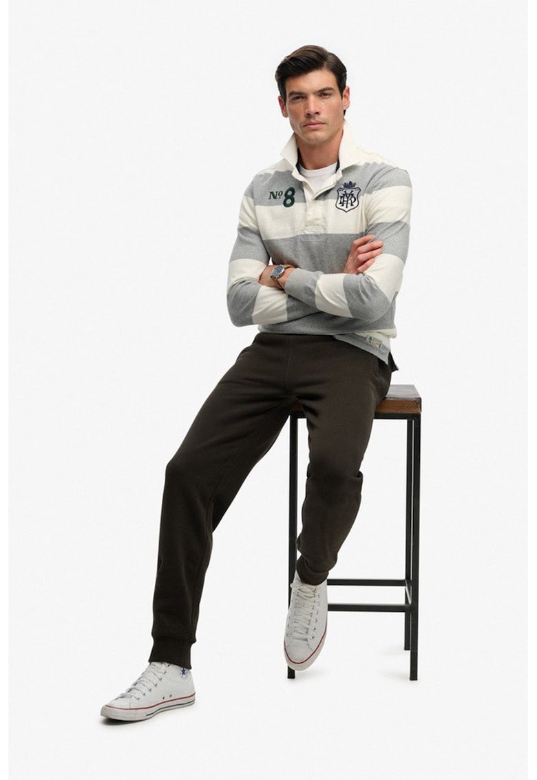 Oferte la Pantaloni de trening conici Essential - Verde feriga
